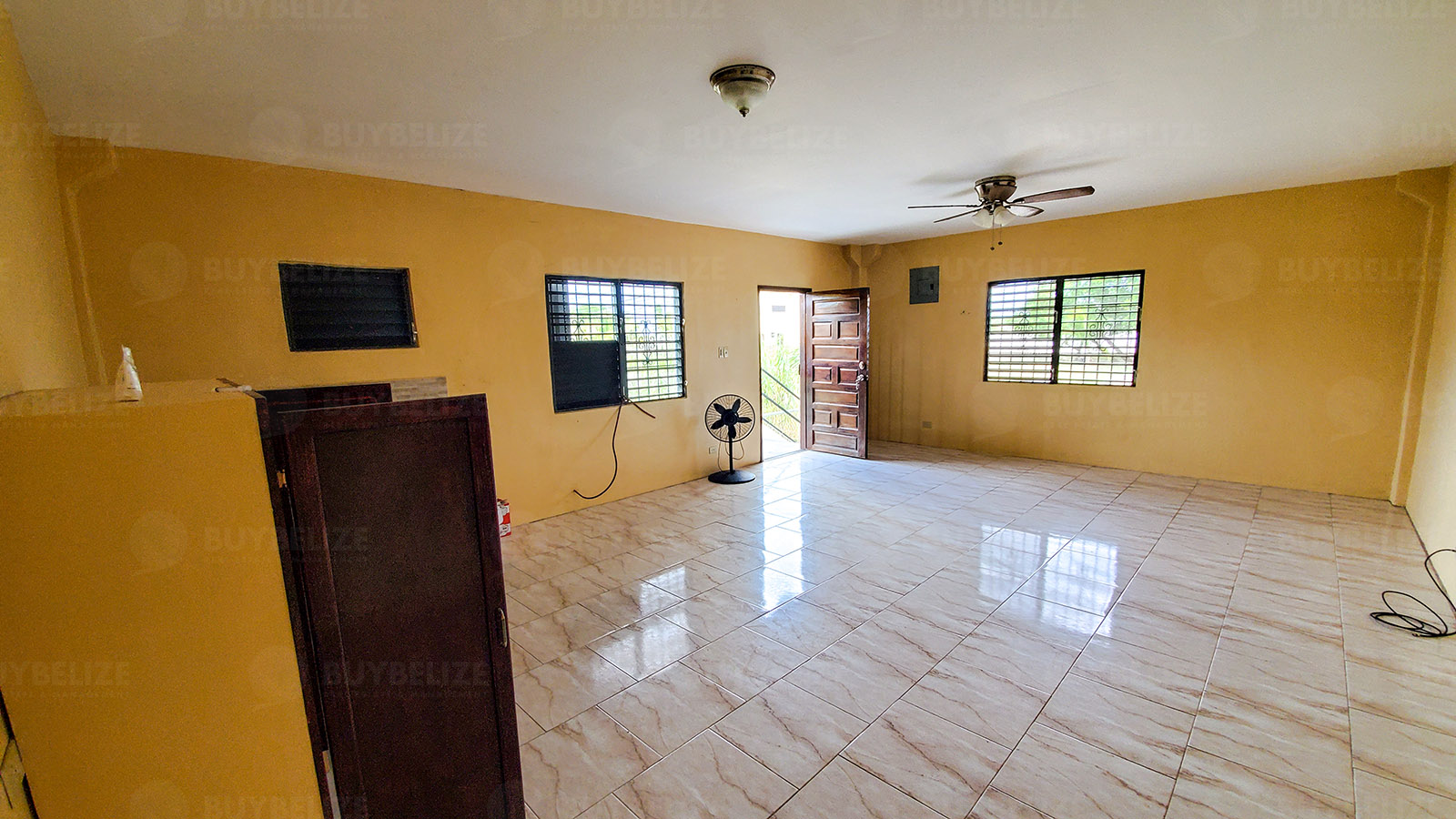 2 Bed 1 Bath Apartment for Rent in Belize City