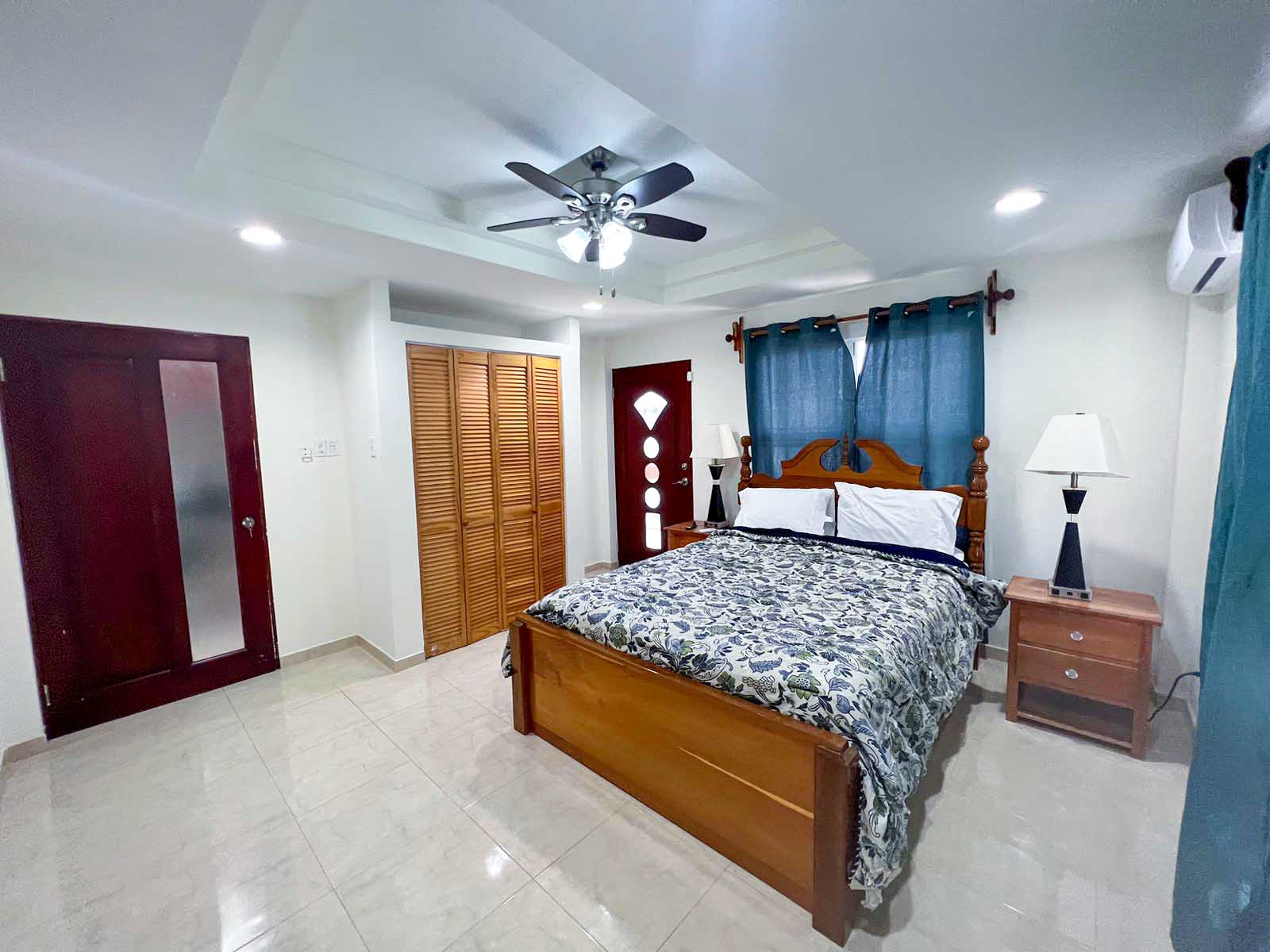 FOR-RENT: Furnished 1 Bed Apartment located in West Landivar, Belize City, Belize.