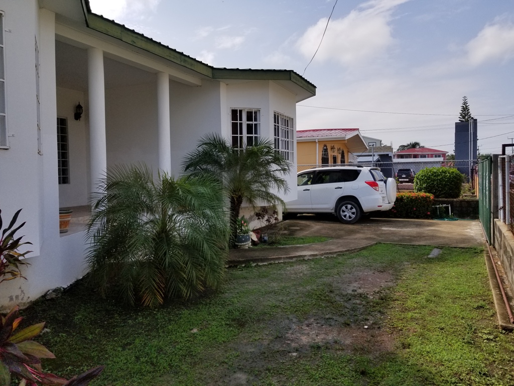 Buy Belize Real Estate