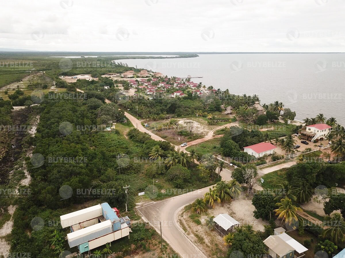 0.917 acre Large Residential Lot with Sea View