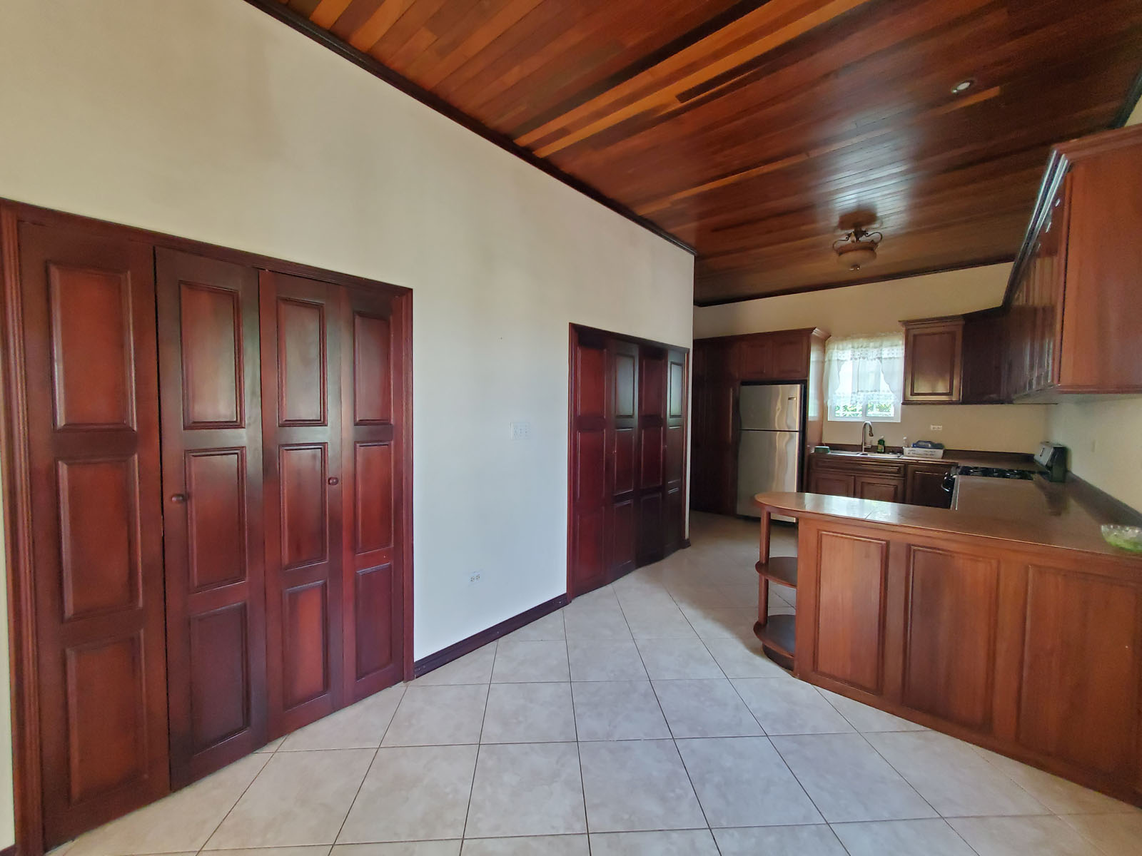 Buy Belize Real Estate