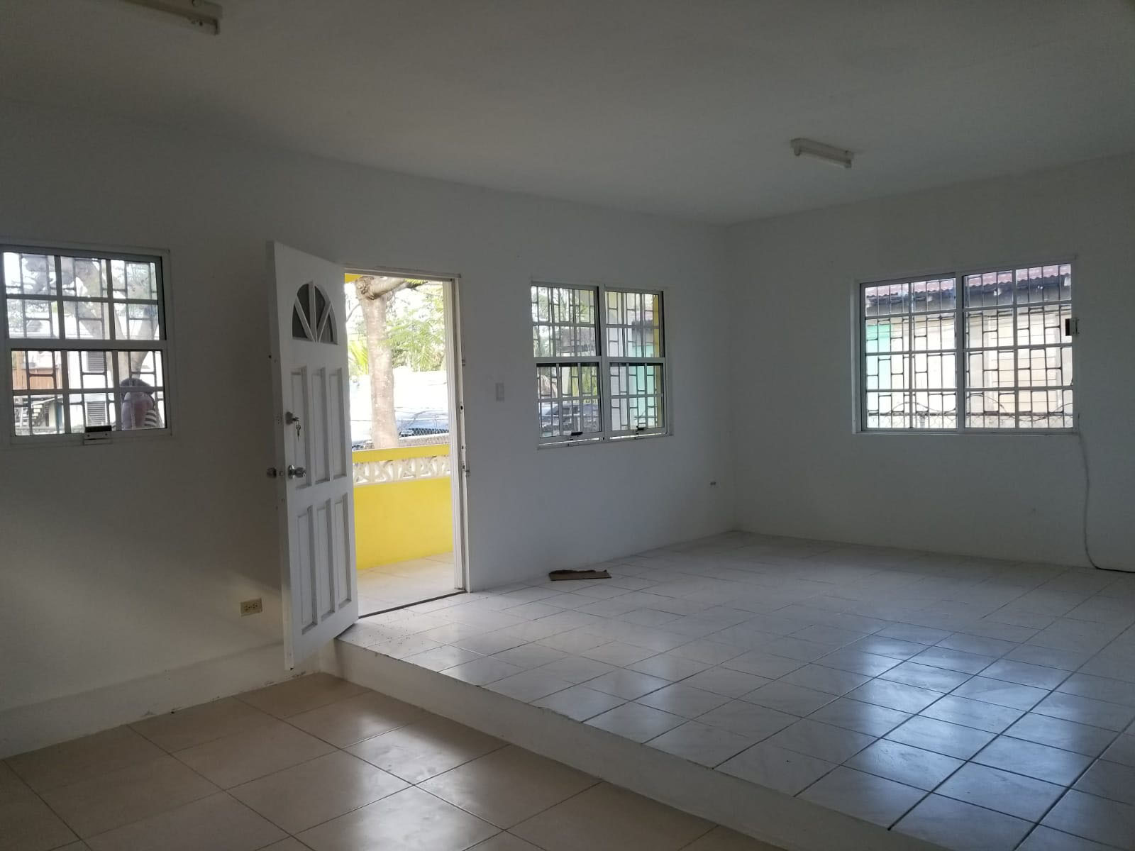 Cozy 3 Bedroom 1 Bath Bungalow House