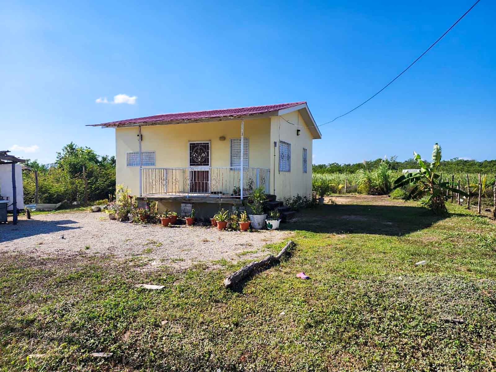 FOR RENT: 2 Bed House in Belama Phase 4, Belize City