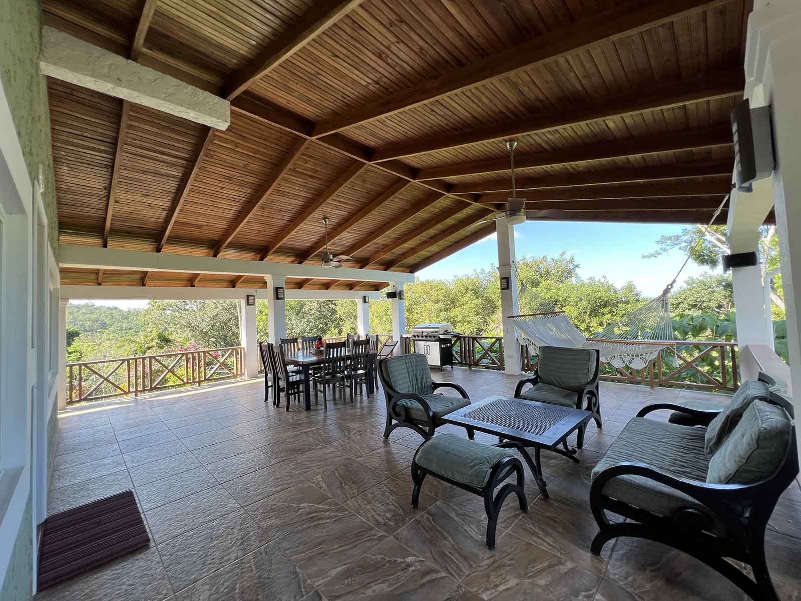 FORRENT Pristine Hill Top House in Cristo Rey, Cayo District, Belize