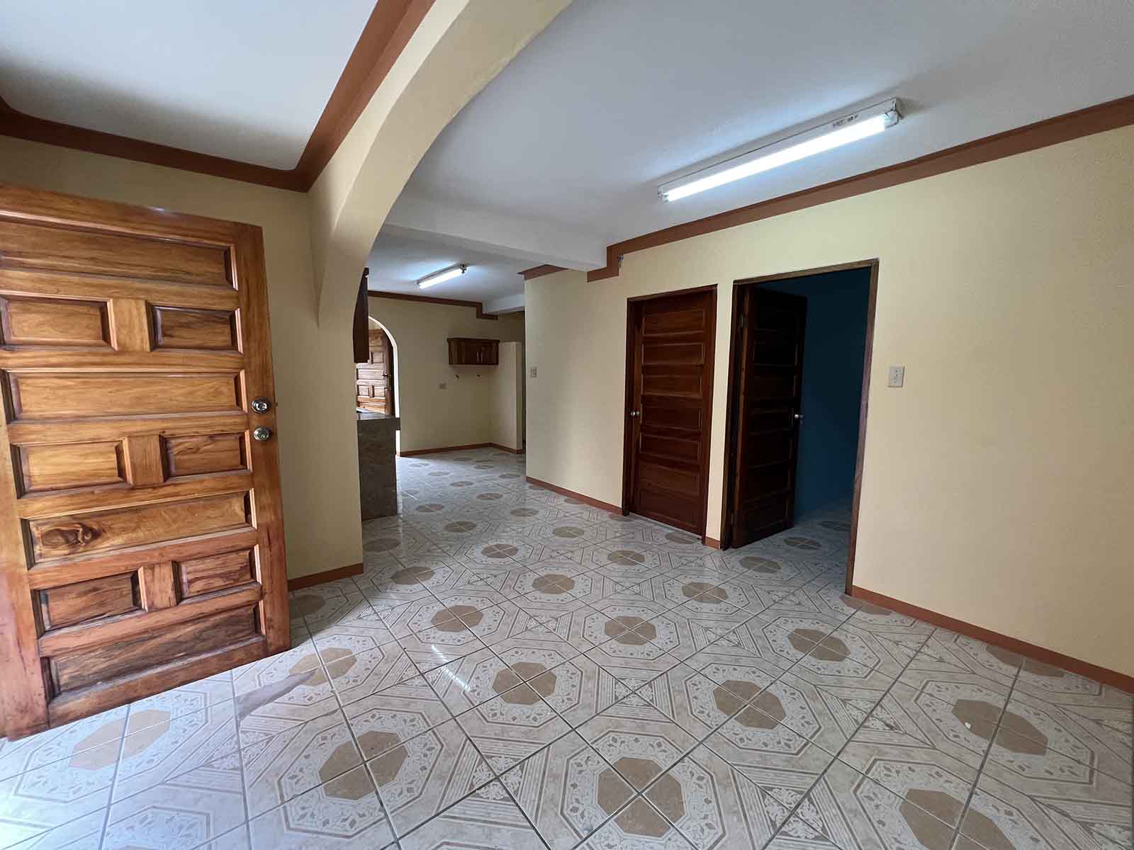 FOR RENT: Unfurnished 2 Bed | 1 Bath Apartment located Downtown, Belize City