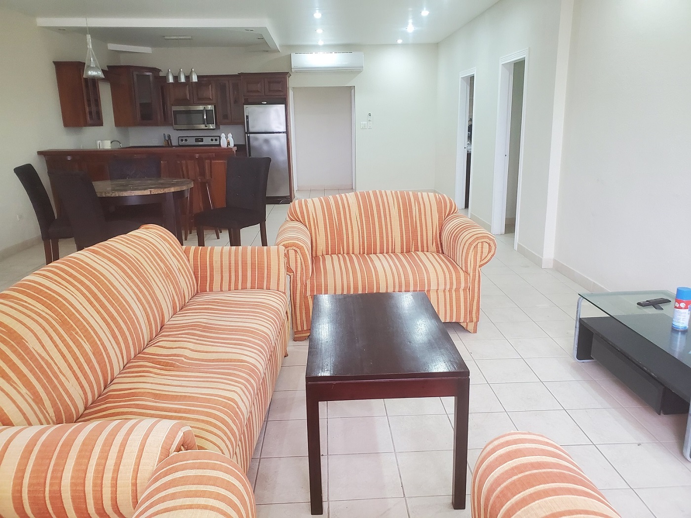 2 bed 1 bath apartment for rent in Belize City