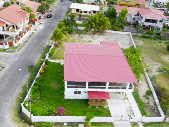 Gorgeous Seaside House for Sale, Belize City