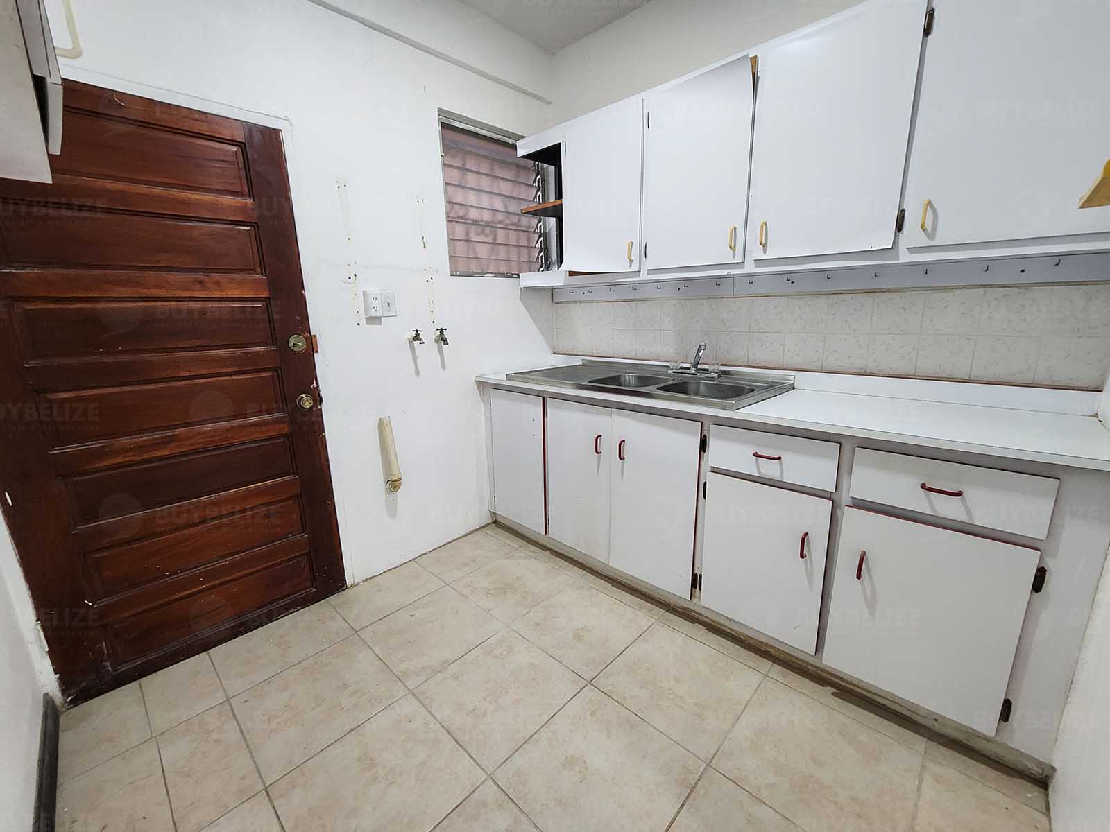 3 bedroom 1 bath house for rent located in Belize City