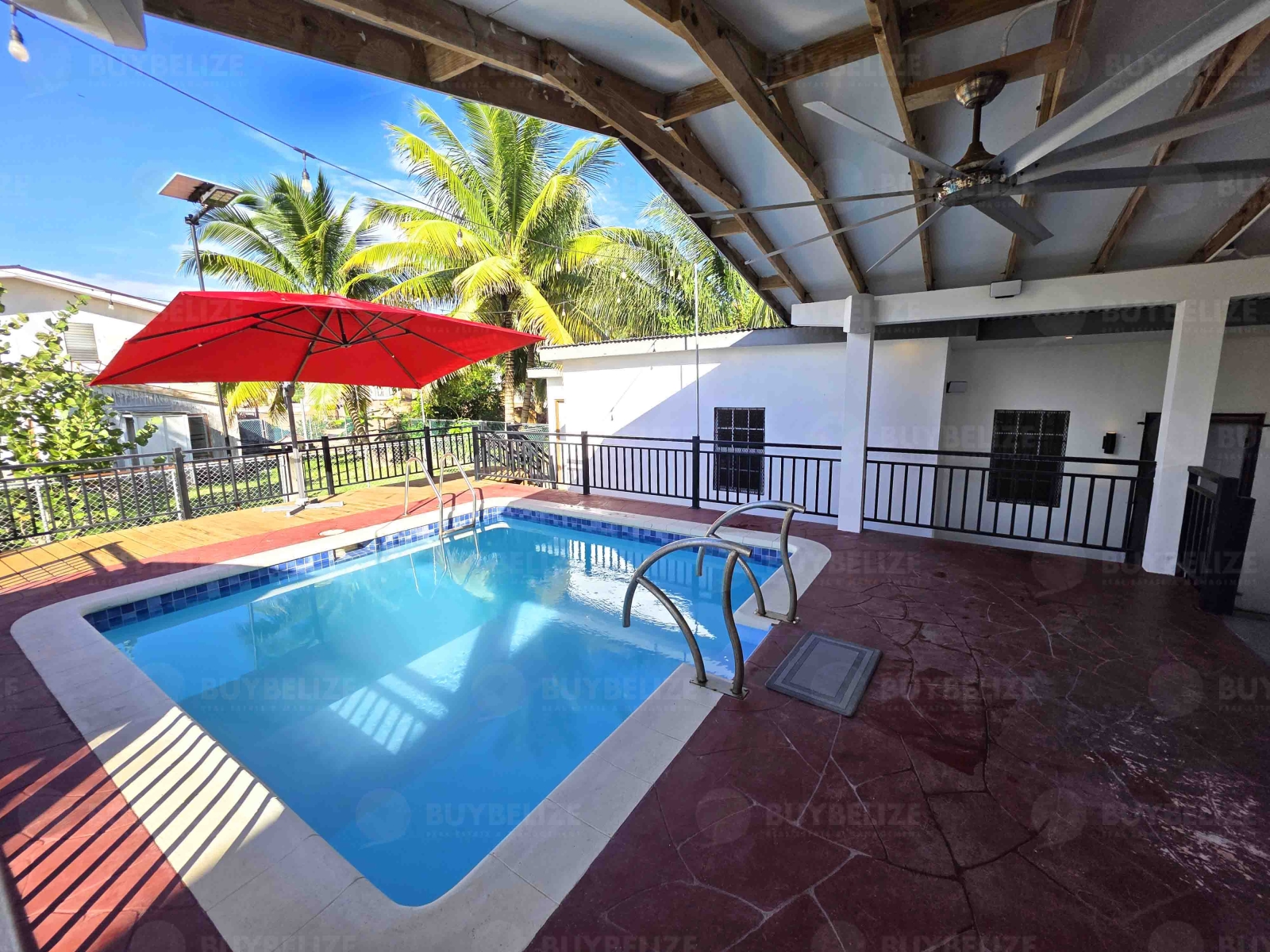 Stunning 4 Bed 4.5 Bath House with Pool for Rent in Vista del Mar