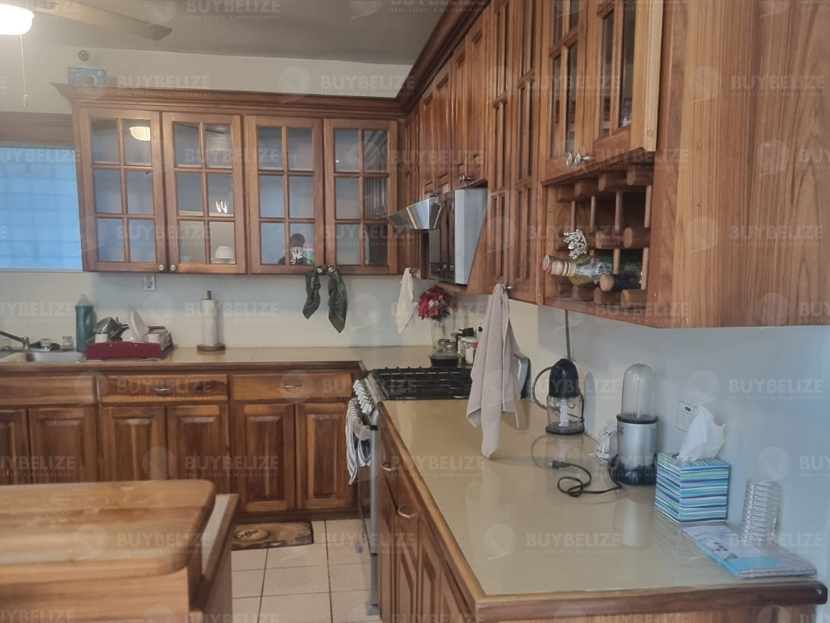 Beautifully maintained 3 Bed 2 Bath Home for Rent in Belmopan