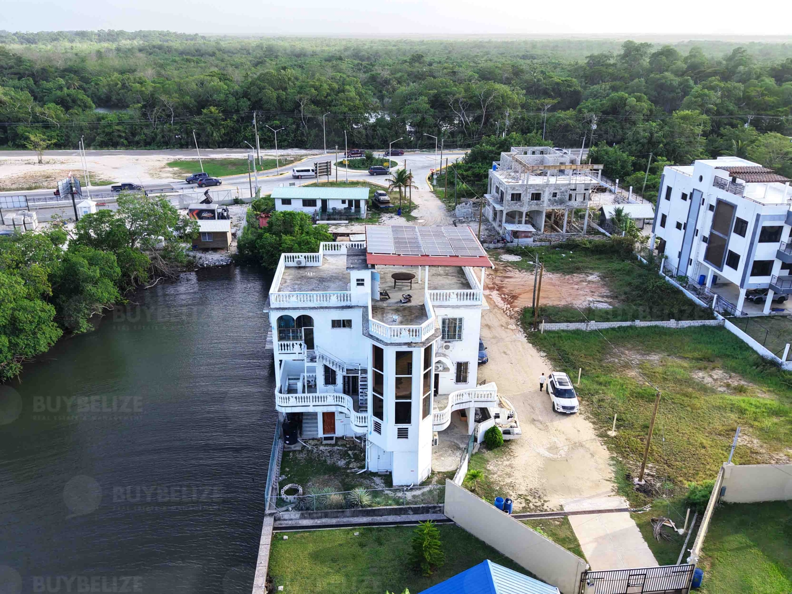 Beautiful 4 Story Home  with apartments including  fourth floor roof top, swimming pool and view of Caribbean Sea