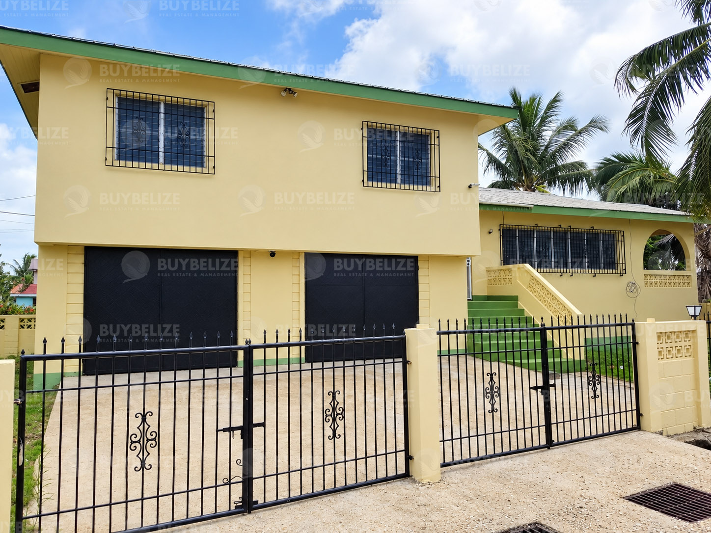 4-BEDROOM RESIDENTIAL HOME JUST STEPS FROM THE CARIBBEAN SEA