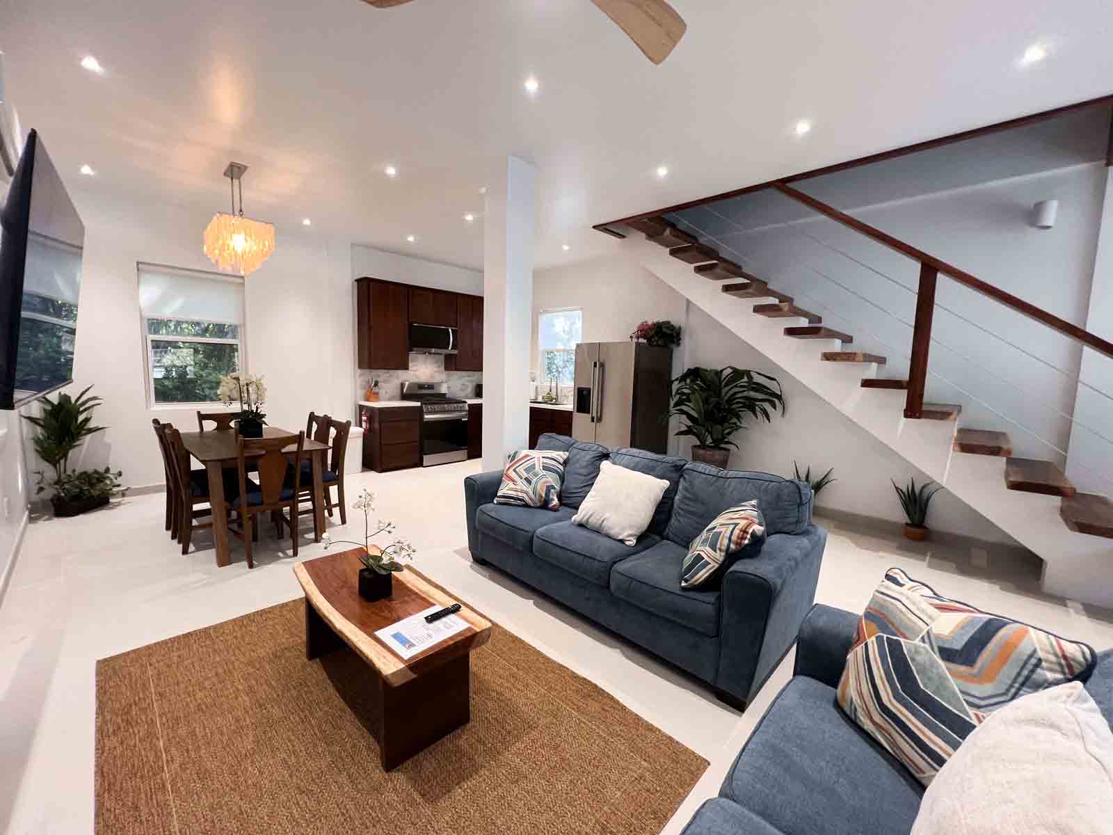 Stunning 3 Storey Villa With Large Pool For Sale In Caye Caulker