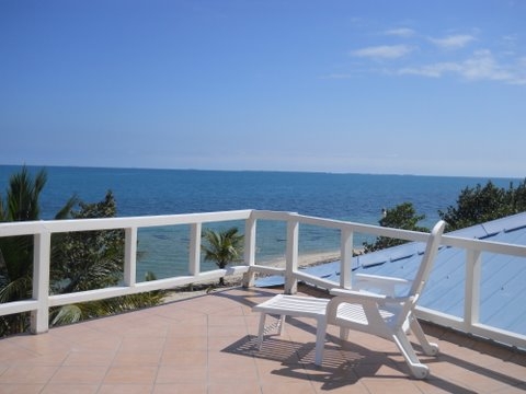 5.5 Acres of beach home in Placencia
