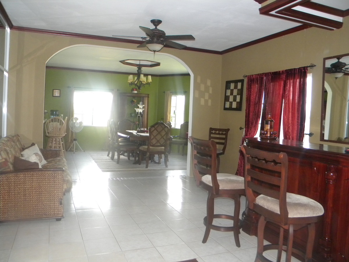 4 Bed 2.5 Bath House in Maxboro Belize