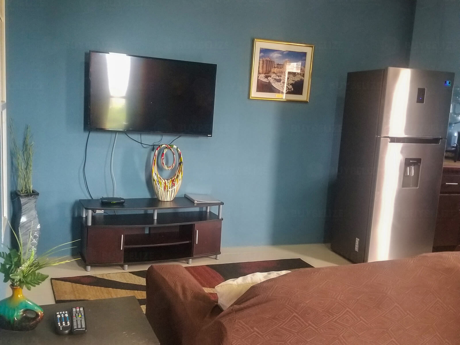 2 Bed 1 Bath Apartment for Rent in Belize City